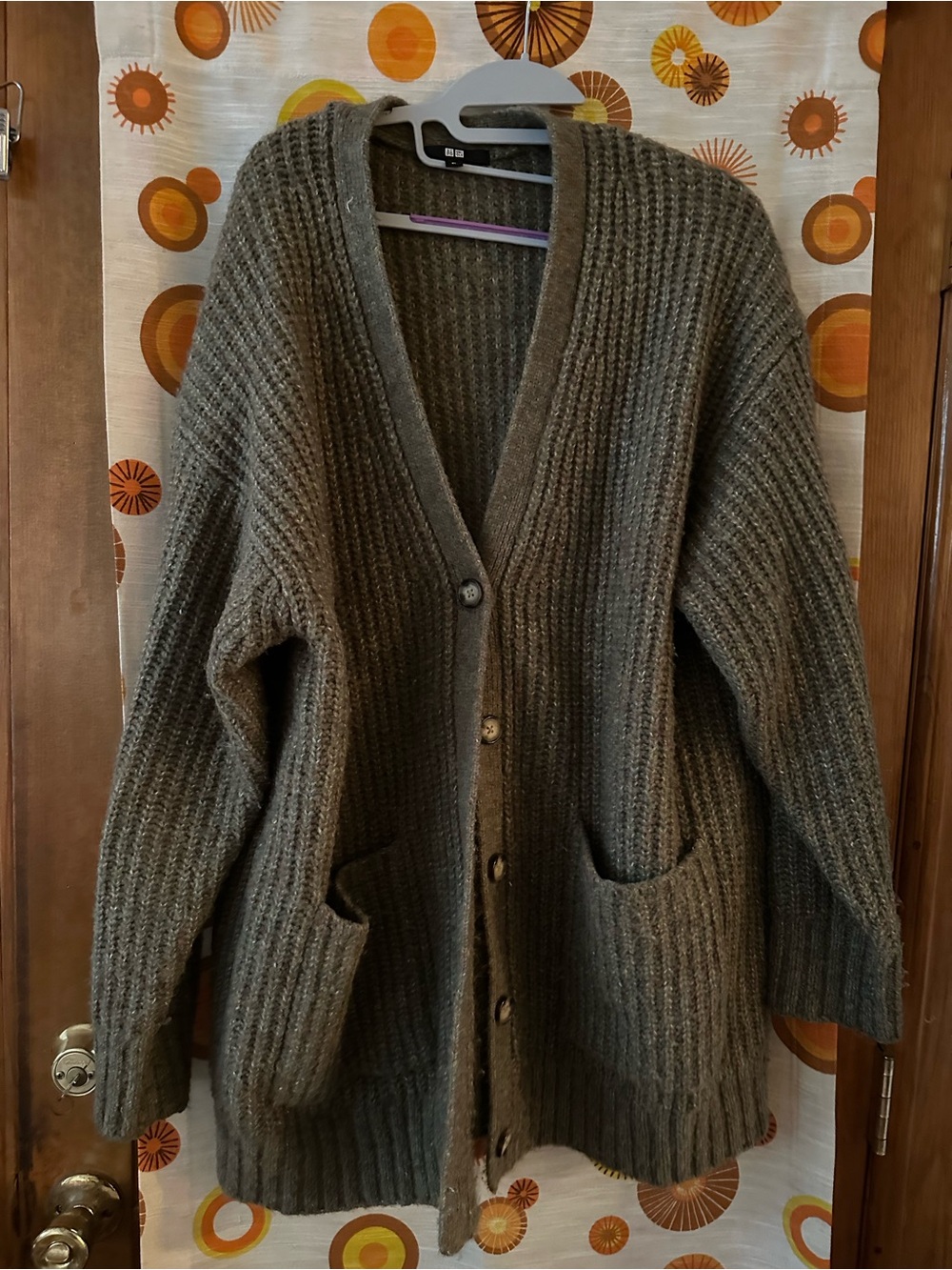 Uniqlo unisex Olive Green Ribbed Button Cardigan